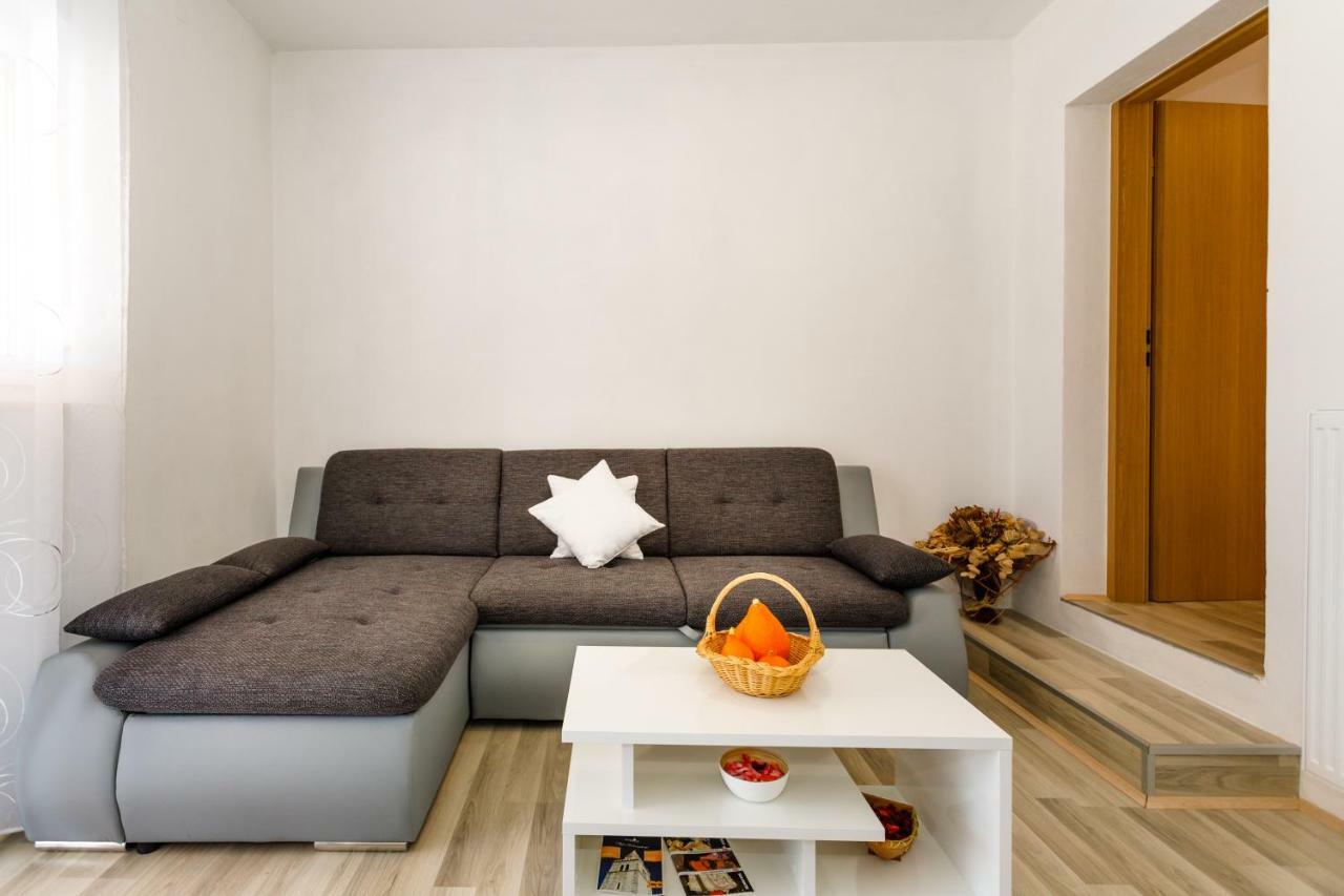 Apartman Dobrila Vrh  Екстер'єр фото