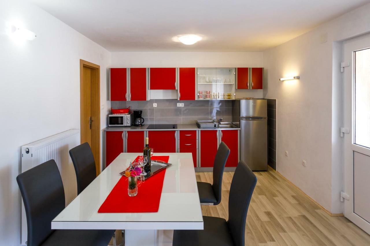 Apartman Dobrila Vrh  Екстер'єр фото