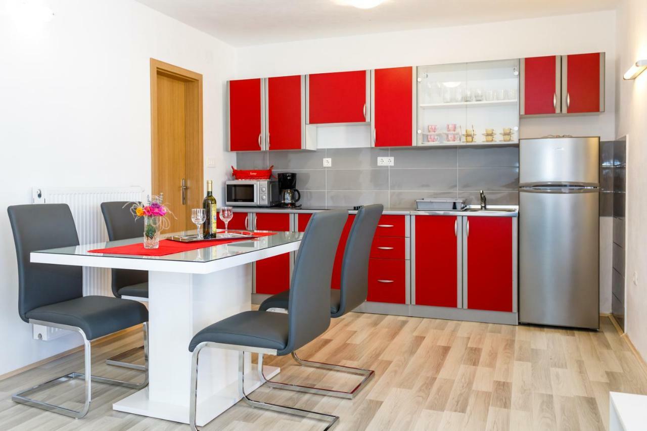 Apartman Dobrila Vrh  Екстер'єр фото