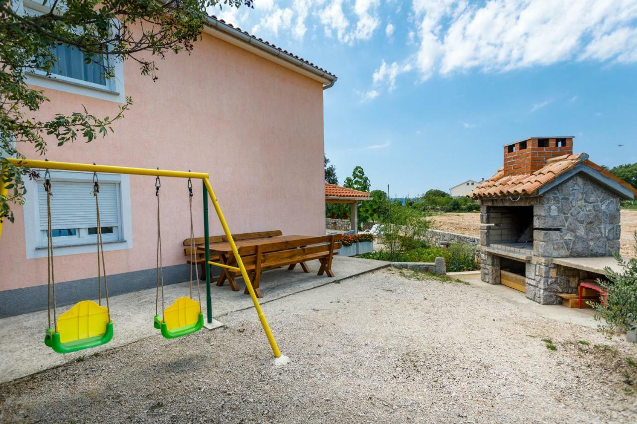 Apartman Dobrila Vrh  Екстер'єр фото